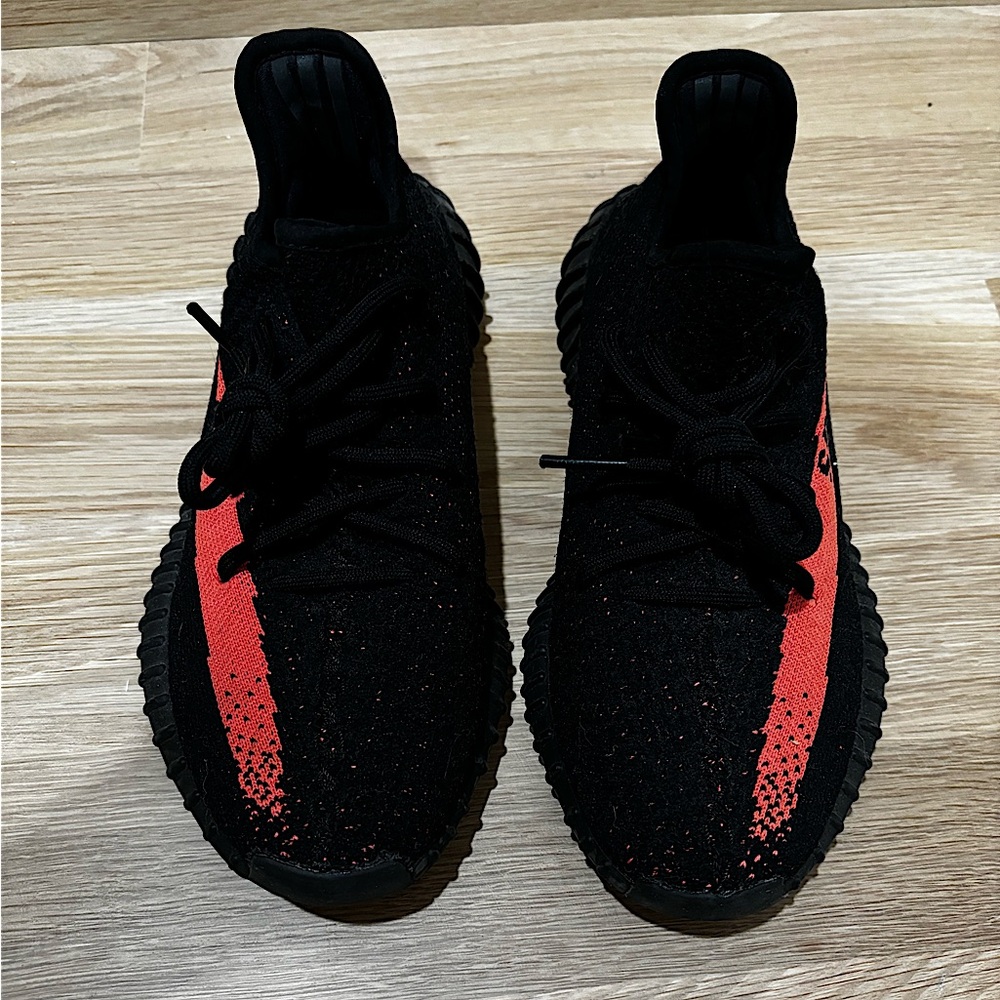 Yeezy boost 350 V2 men size 6